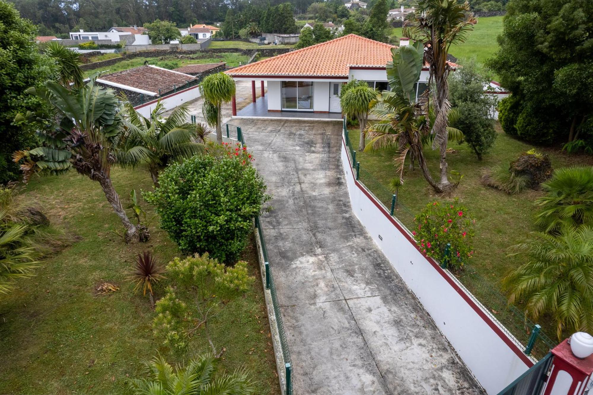 Chale D'Angra Guest House Angra do Heroísmo Buitenkant foto
